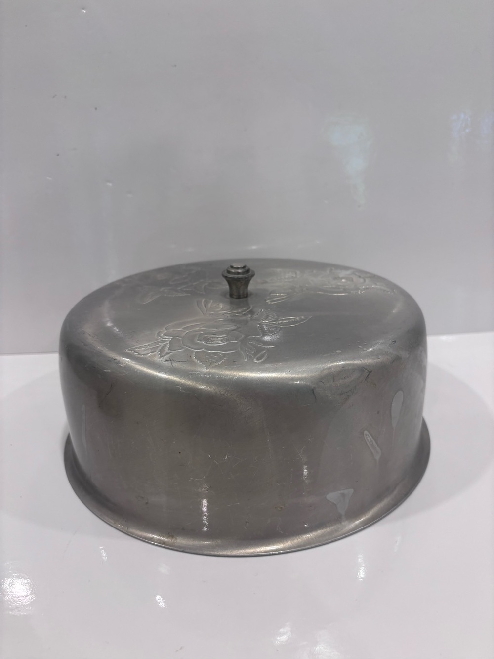 Vintage spun aluminum cake cover dome embossed rose floral kitchen lid 10”